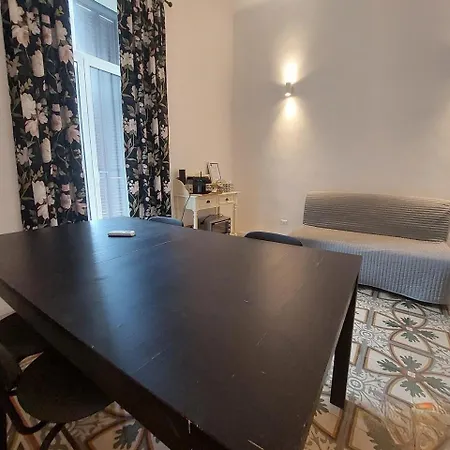 Apartmán Landlord 242 - Station Bari